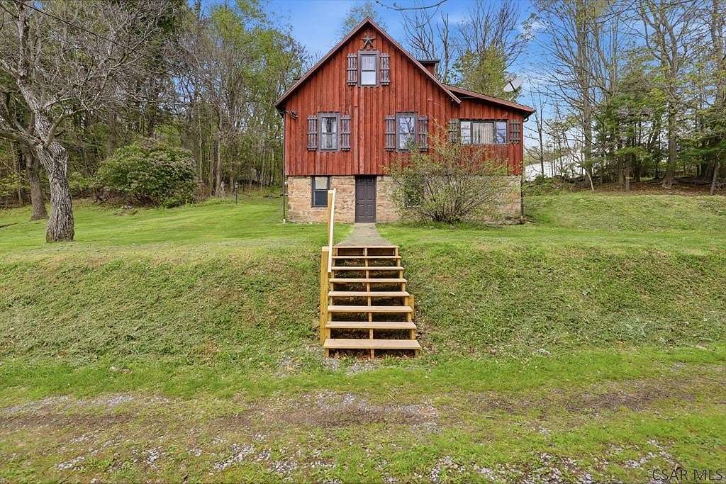 2.1 Acres of Land with Home for Sale in Johnstown, Pennsylvania