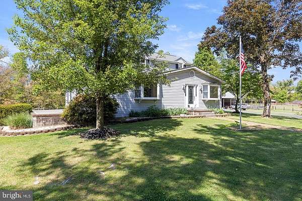 9.83 Acres of Land with Home for Sale in Front Royal, Virginia