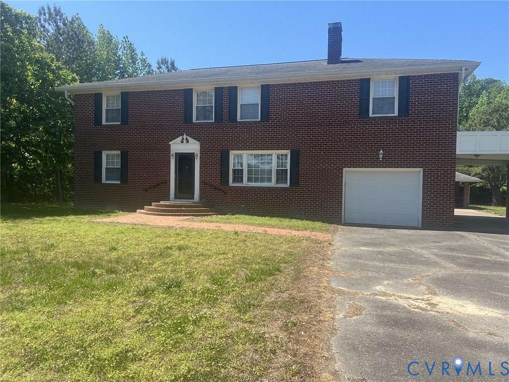 19 Acres of Land with Home for Sale in Smithfield, Virginia