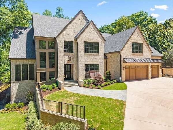 1.5 Acres of Land with Home for Sale in Atlanta, Georgia