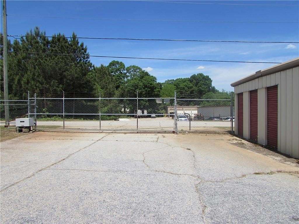 2.2 Acres of Improved Commercial Land for Sale in Carrollton, Georgia