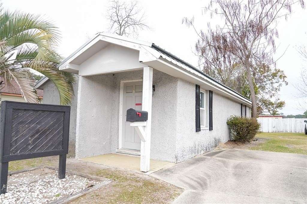 0.11 Acres of Commercial Land for Sale in Waycross, Georgia