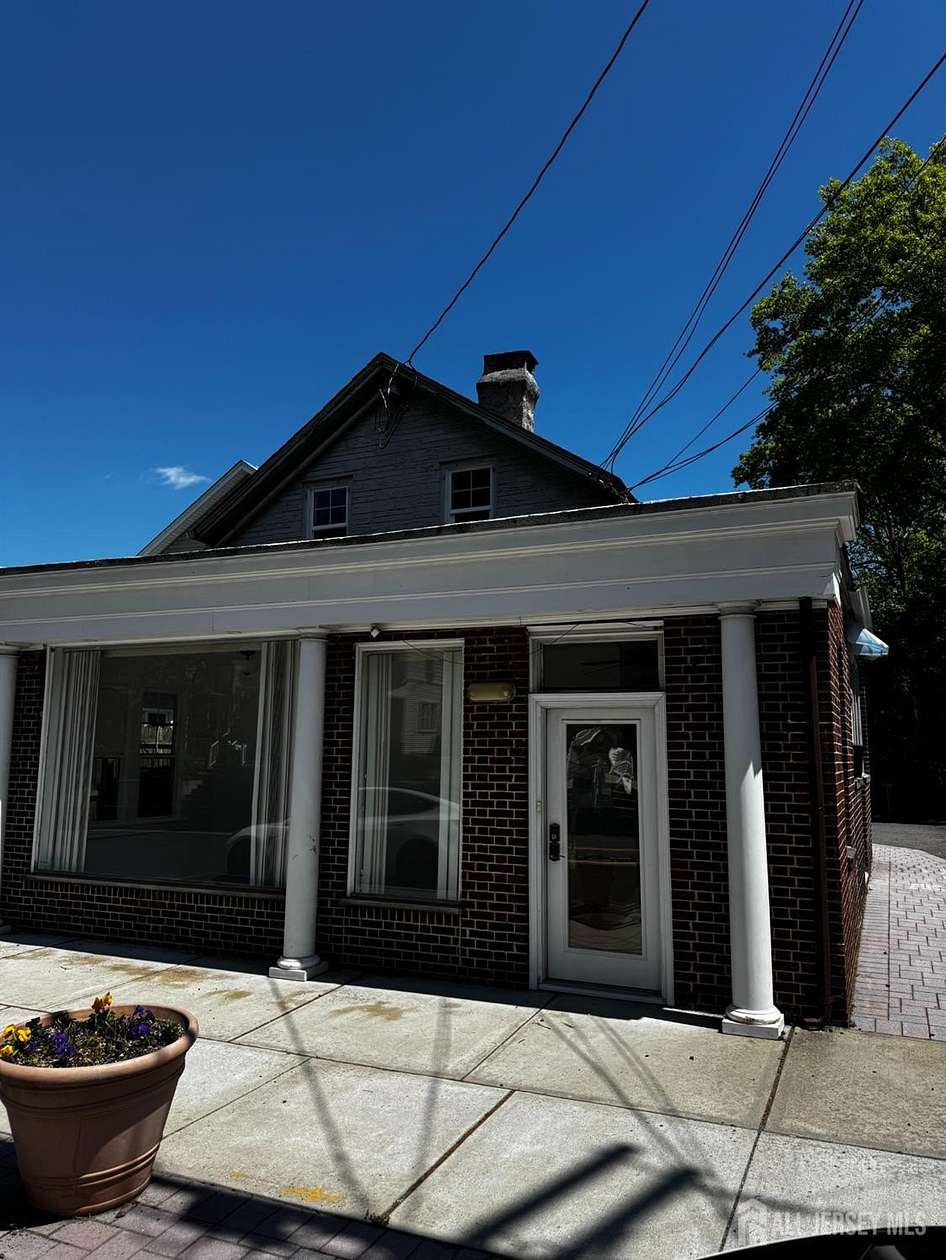 0.11 Acres of Mixed-Use Land for Sale in Metuchen, New Jersey
