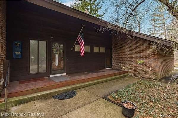 1.67 Acres of Land with Home for Sale in Southfield Township, Michigan