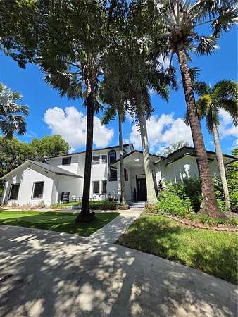 2.69 Acres of Land with Home for Lease in Cooper City, Florida