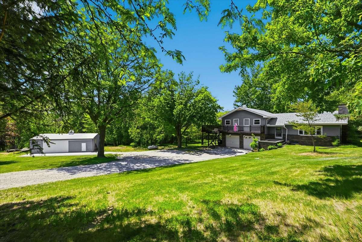 5.65 Acres of Land with Home for Sale in Glenwood, Iowa