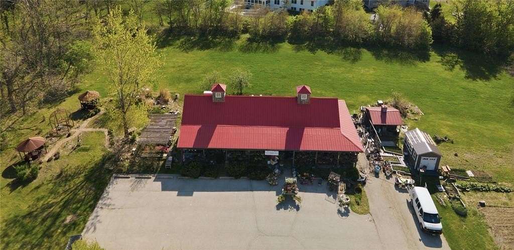 2.24 Acres of Improved Commercial Land for Sale in Hiawatha, Iowa