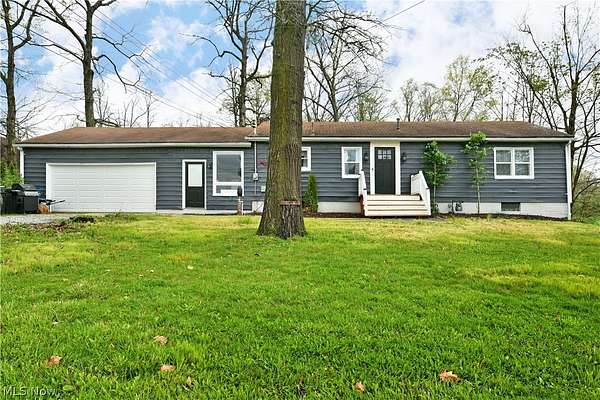 2.16 Acres of Land with Home for Sale in Warren, Ohio