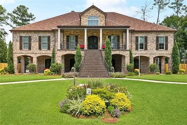 1.78 Acres of Land with Home for Sale in Mandeville, Louisiana
