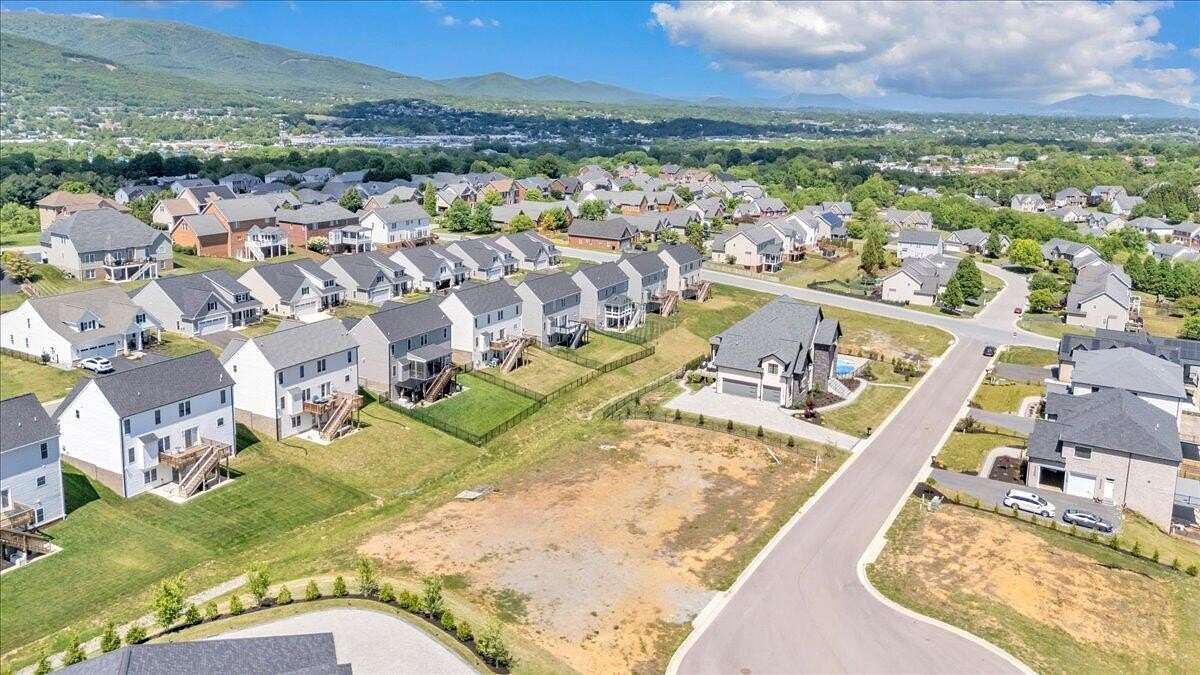 0.52 Acres of Residential Land for Sale in Salem, Virginia