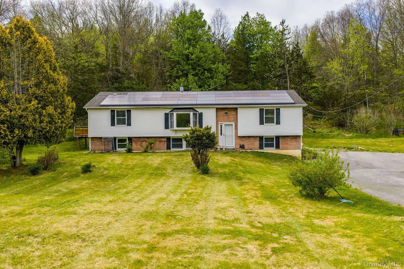 9 Acres of Land with Home for Sale in New Hampton, New York