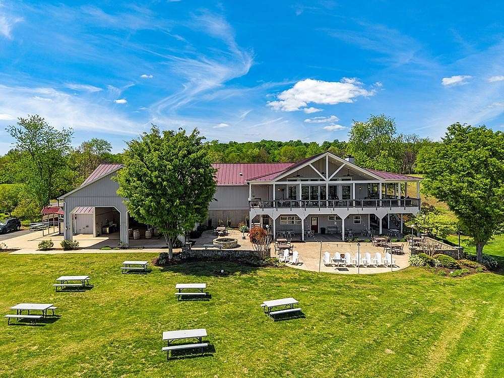 31 Acres of Improved Land for Sale in Amissville, Virginia