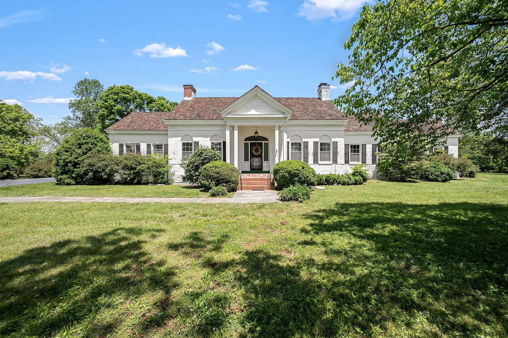 5.83 Acres of Land with Home for Sale in Winchester, Tennessee