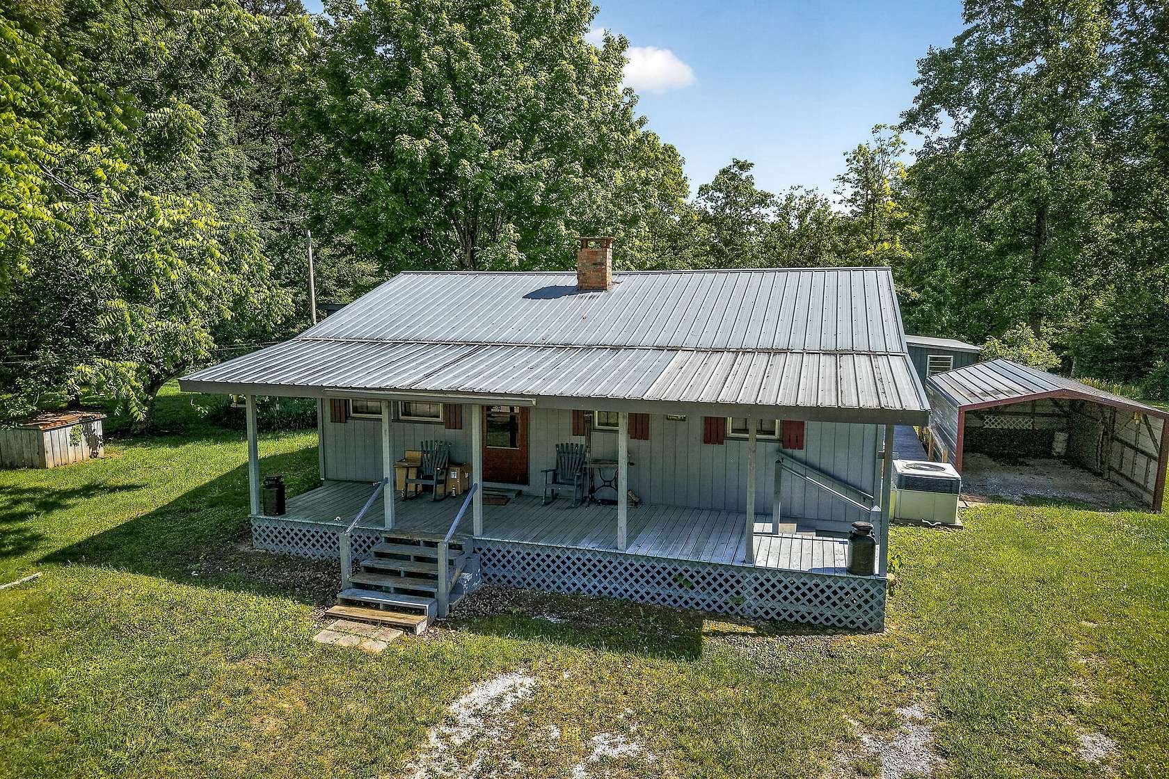 15 Acres of Land with Home for Auction in Beersheba Springs, Tennessee