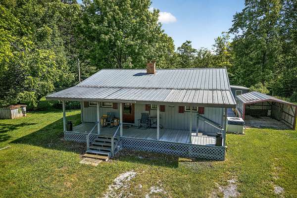15 Acres of Land with Home for Auction in Beersheba Springs, Tennessee