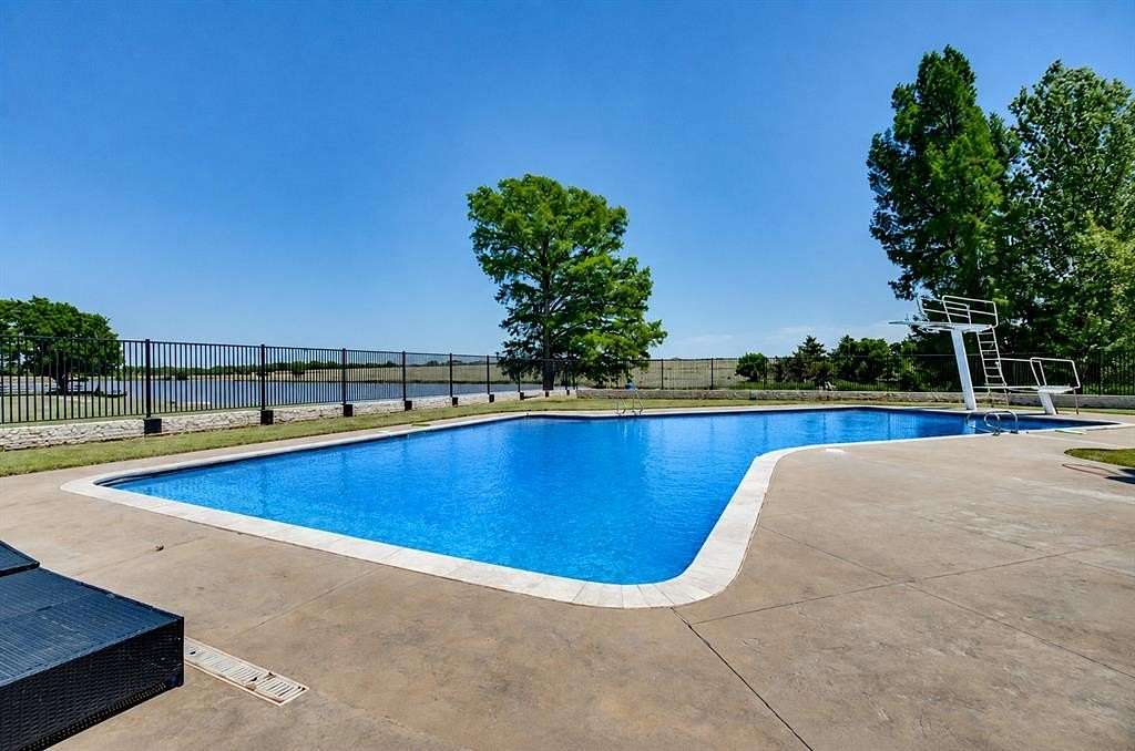 2.27 Acres of Land with Home for Sale in Oklahoma City, Oklahoma