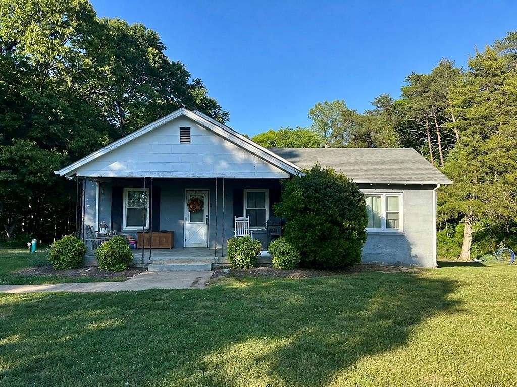 2 Acres of Land with Home for Sale in Brookneal, Virginia