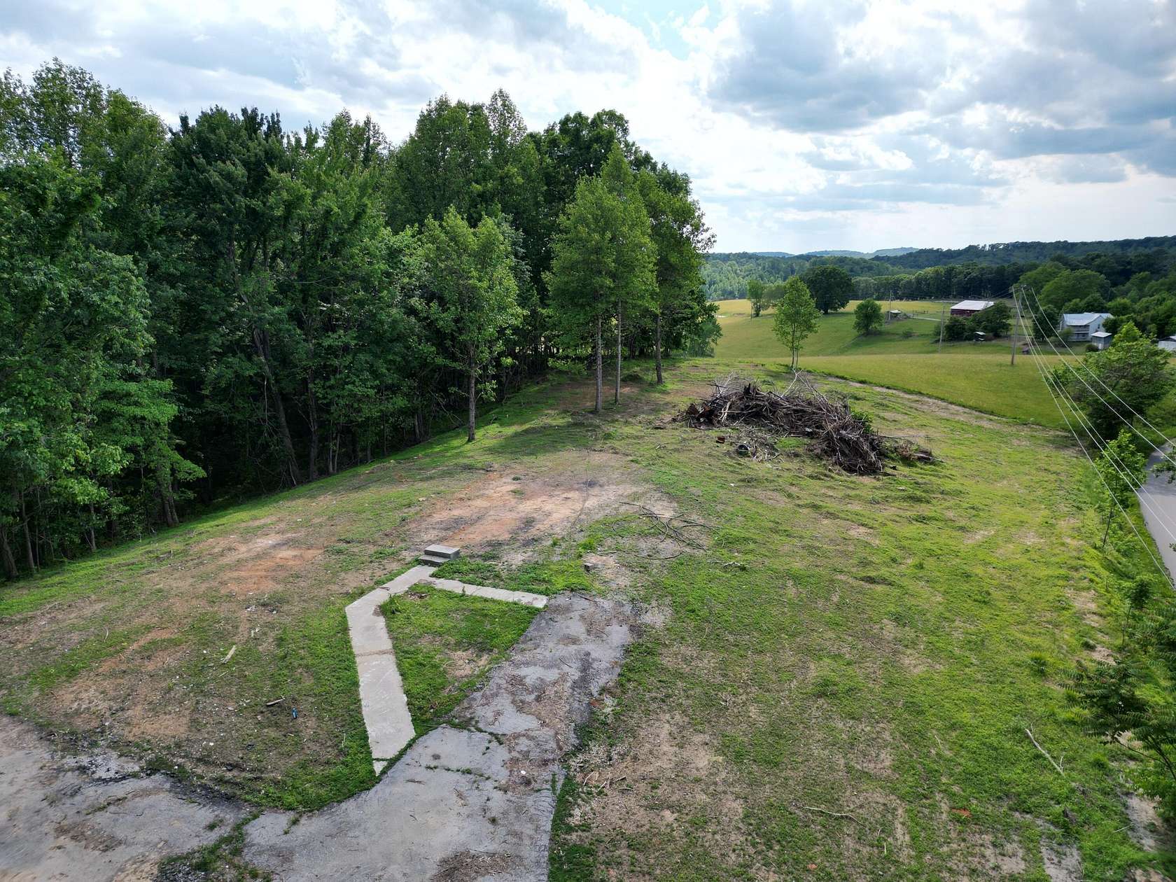 0.8 Acres of Residential Land for Sale in Corbin, Kentucky