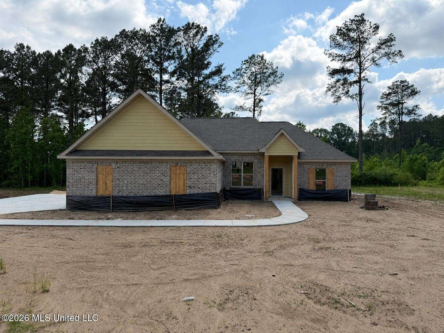 2.7 Acres of Land with Home for Sale in Brandon, Mississippi