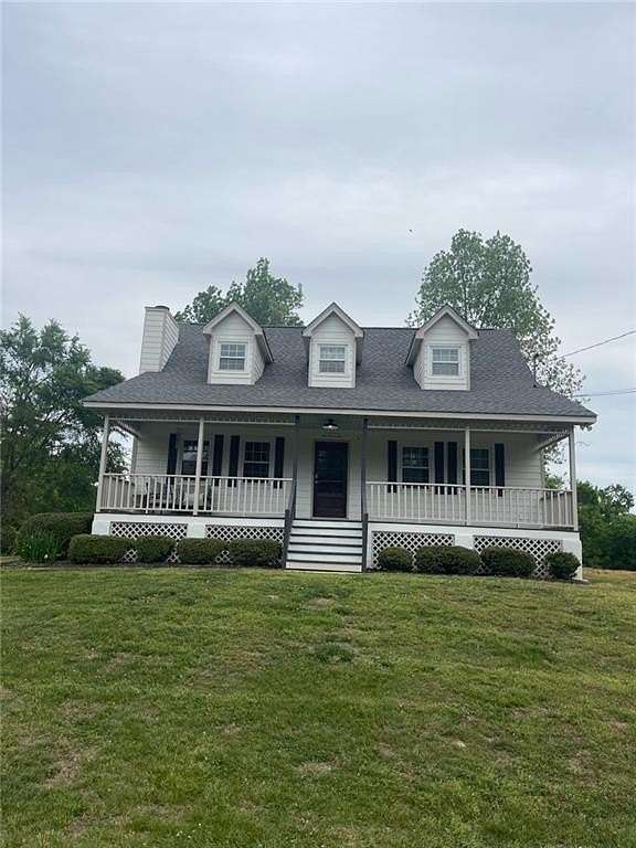 6.79 Acres of Land with Home for Sale in Rydal, Georgia
