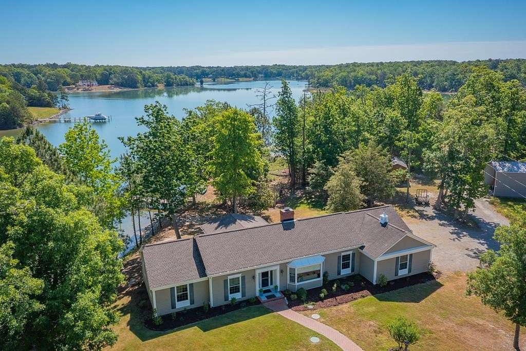 1.77 Acres of Land with Home for Sale in Weems, Virginia