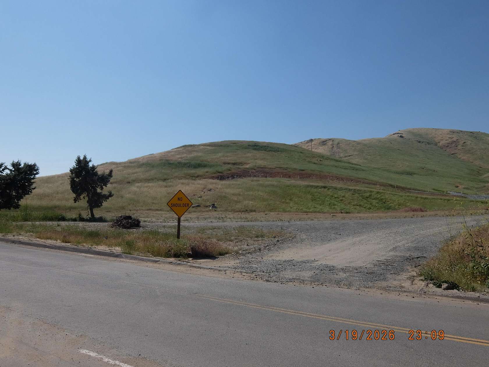 9.84 Acres of Land for Sale in Porterville, California