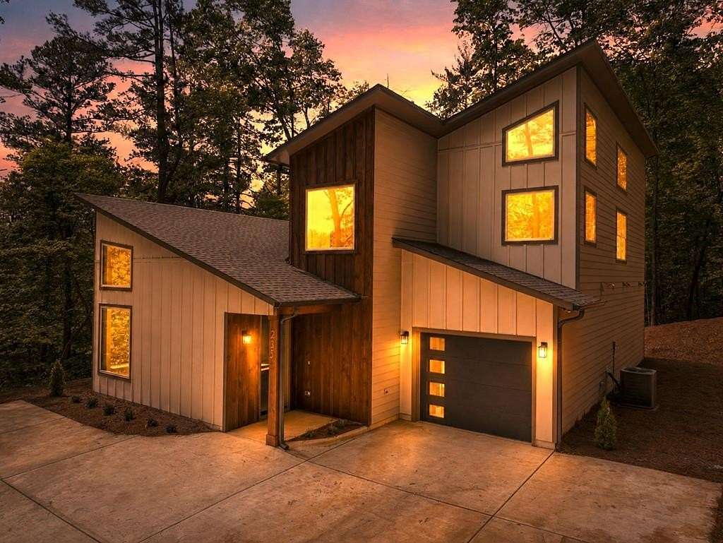 3 Acres of Land with Home for Sale in Ellijay, Georgia