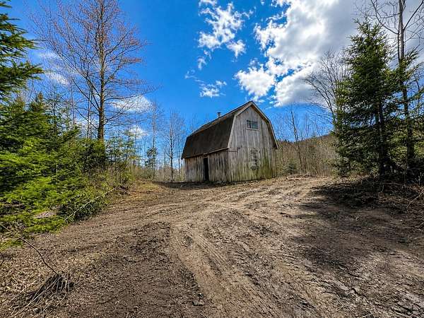 13.3 Acres of Recreational Land for Sale in Sheffield, Vermont