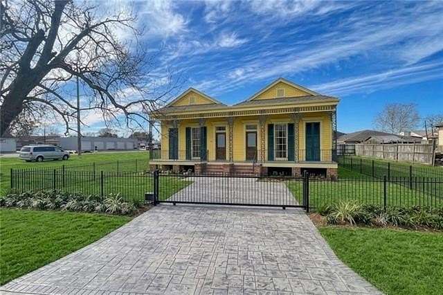 23 Acres of Mixed-Use Land for Sale in Chalmette, Louisiana