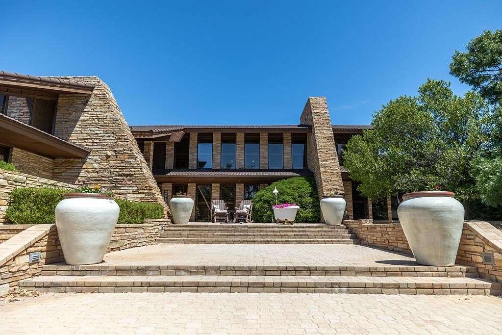 1.6 Acres of Land with Home for Sale in Snyder, Texas