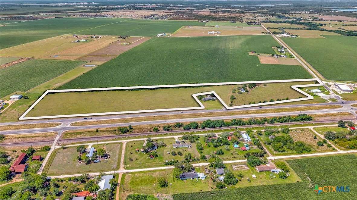 20.5 Acres of Land for Sale in Victoria, Texas