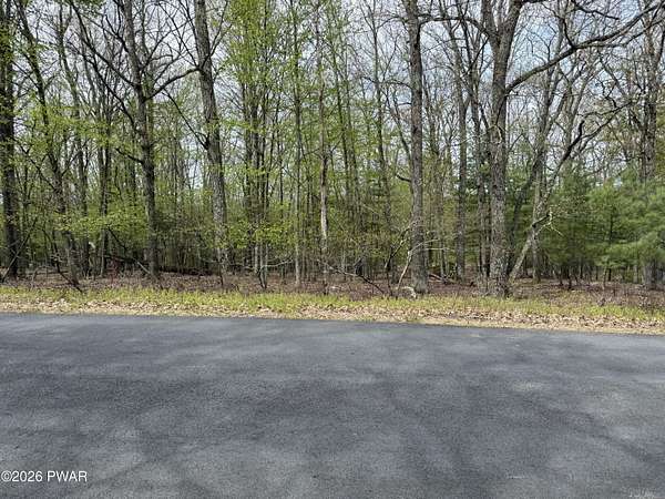 0.52 Acres of Residential Land for Sale in Hawley, Pennsylvania