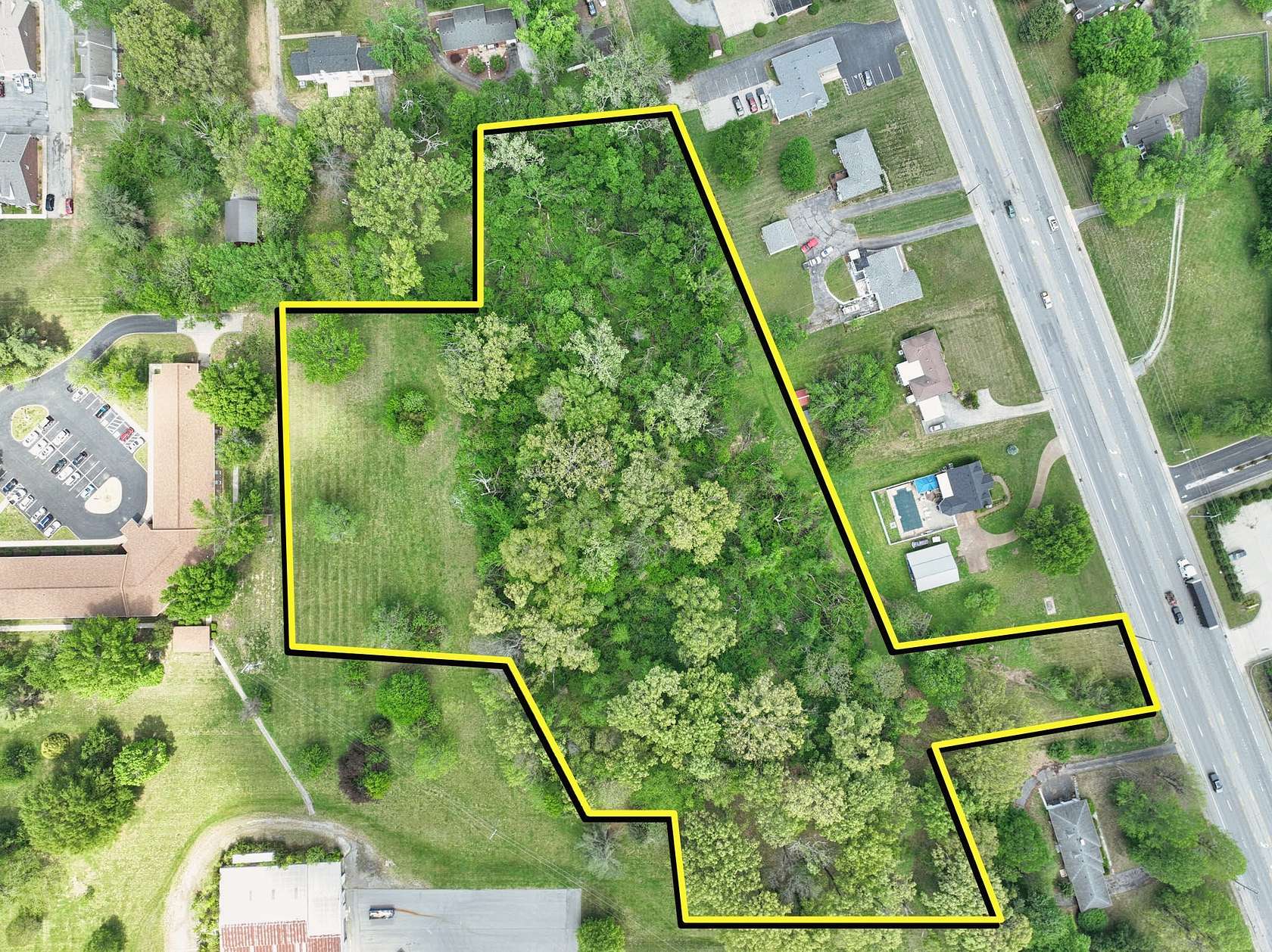 5.33 Acres of Land for Sale in Portland, Tennessee