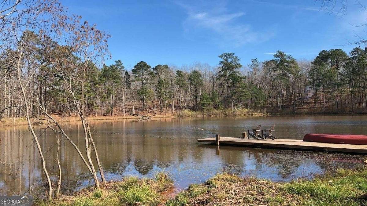 9.5 Acres of Land with Home for Lease in Barnesville, Georgia
