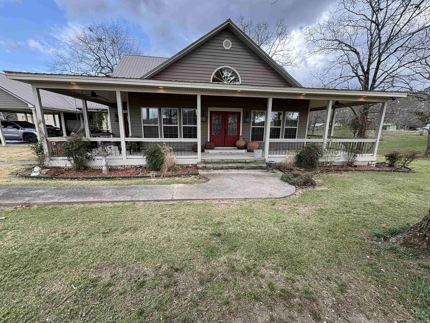Land with Home for Lease in Benton, Arkansas