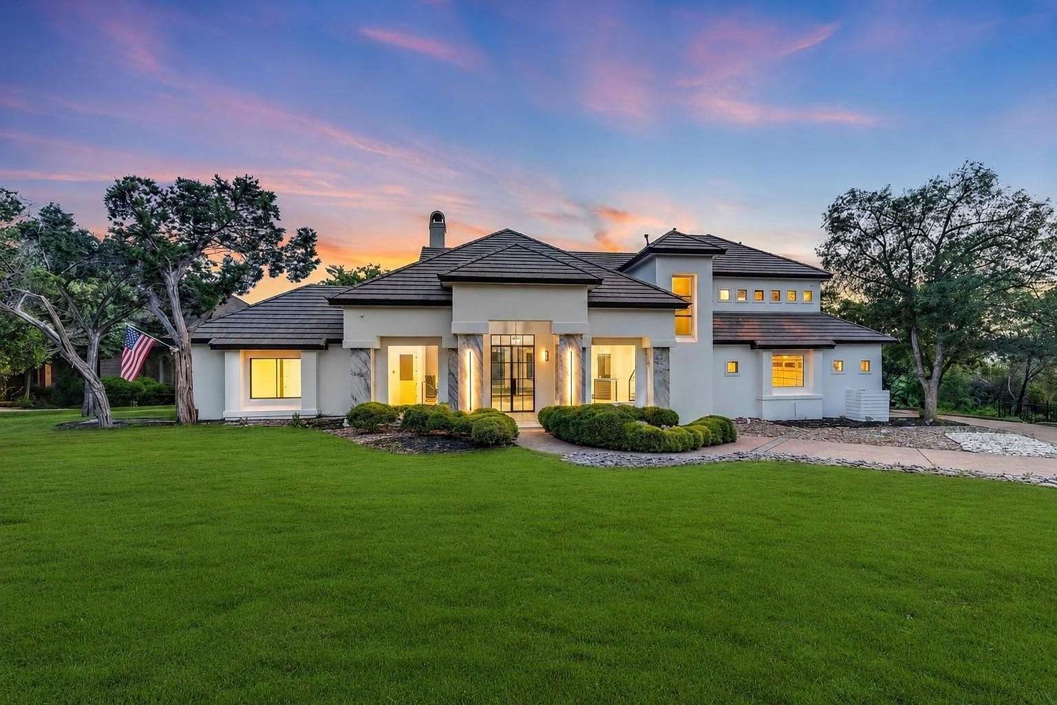 1.85 Acres of Land with Home for Lease in Austin, Texas