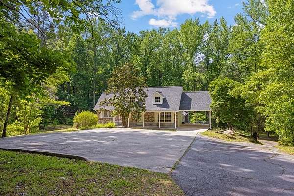 8.69 Acres of Land with Home for Sale in Chattahoochee Hills, Georgia
