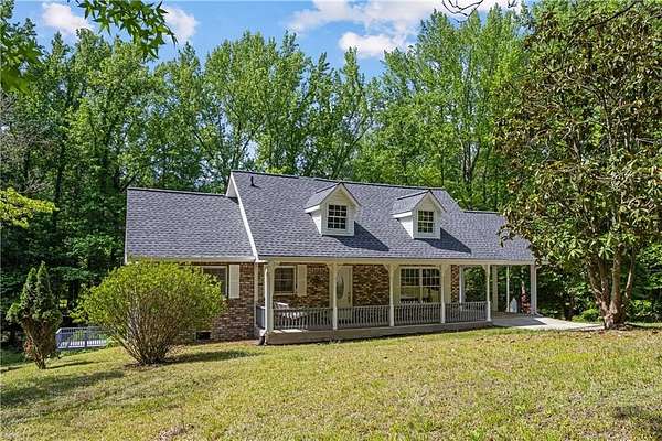 8.69 Acres of Land with Home for Sale in Chattahoochee Hills, Georgia