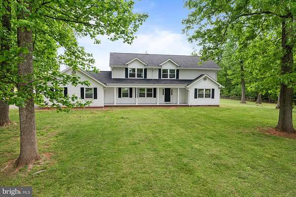 6.1 Acres of Land with Home for Sale in Leesburg, Virginia