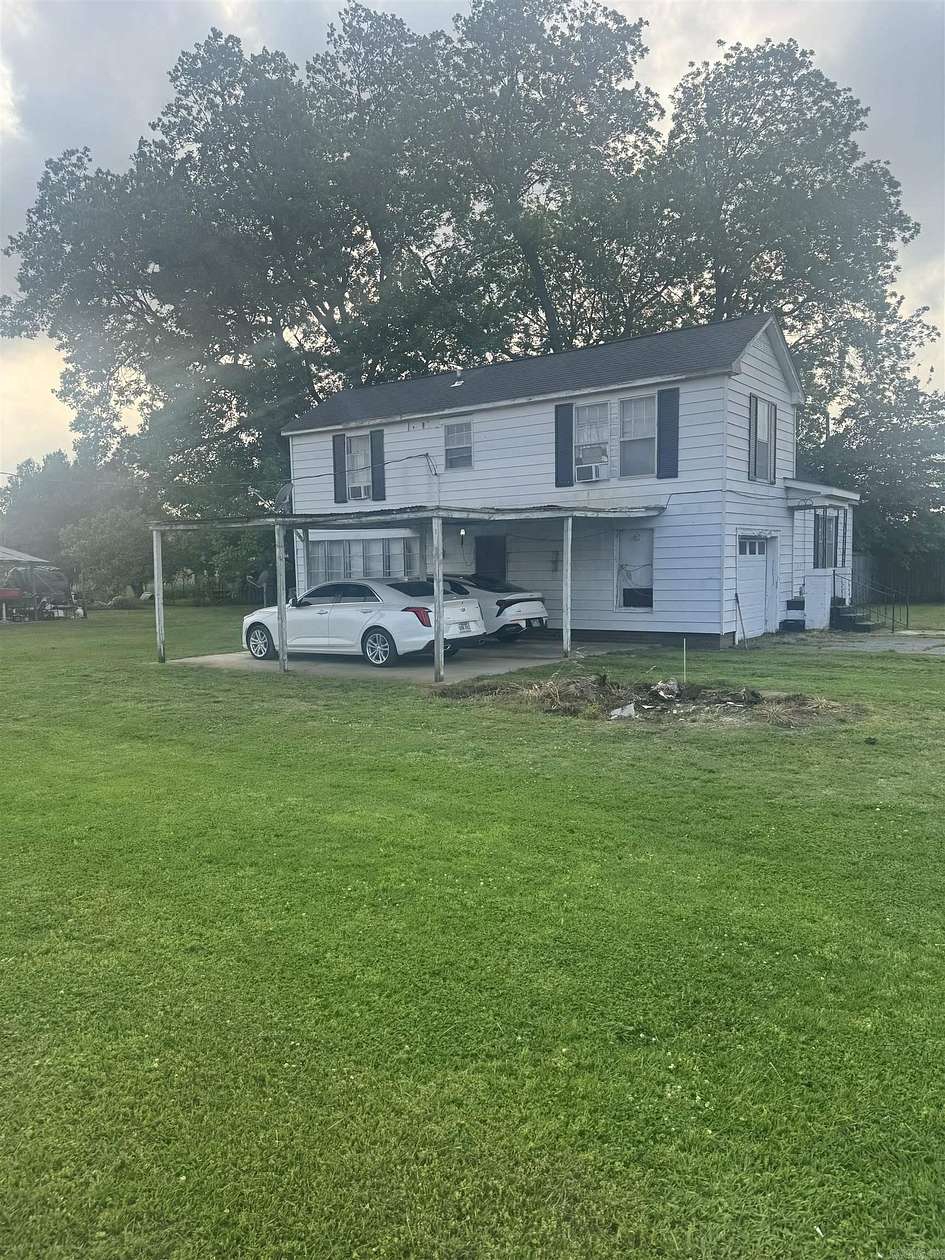 2.62 Acres of Land with Home for Sale in Pine Bluff, Arkansas