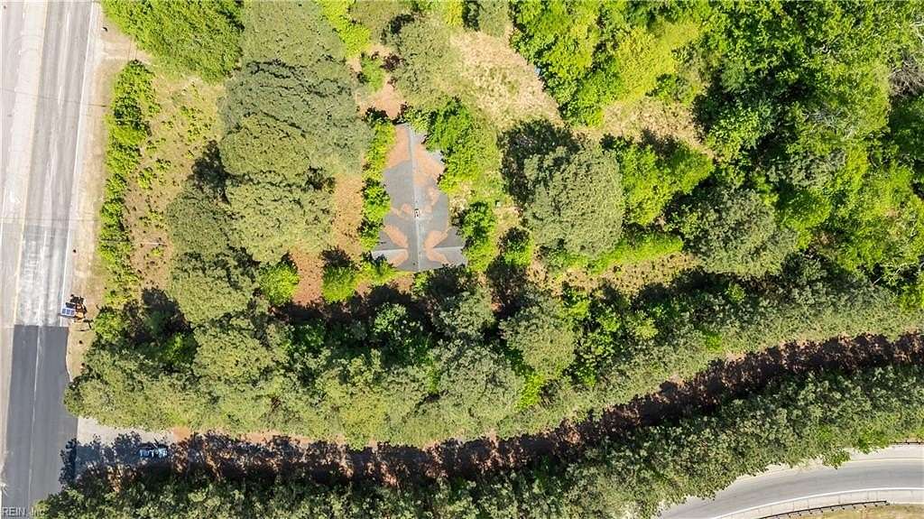 8.5 Acres of Commercial Land for Sale in Suffolk, Virginia
