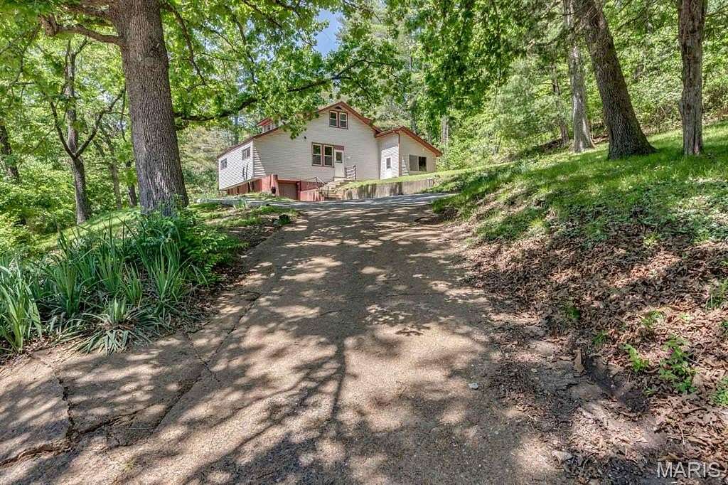4.23 Acres of Land with Home for Sale in High Ridge, Missouri