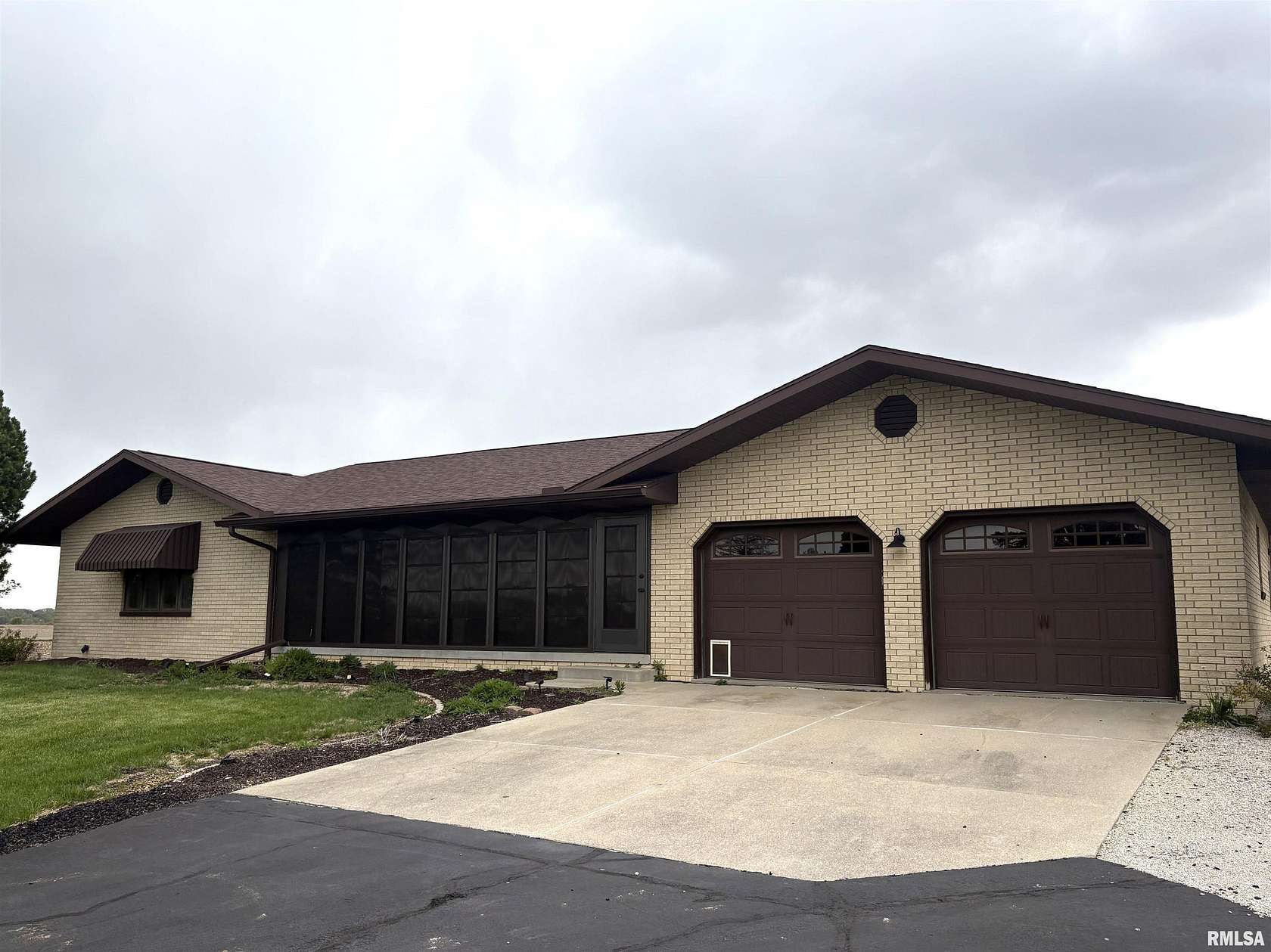 2.3 Acres of Land with Home for Sale in Mackinaw, Illinois