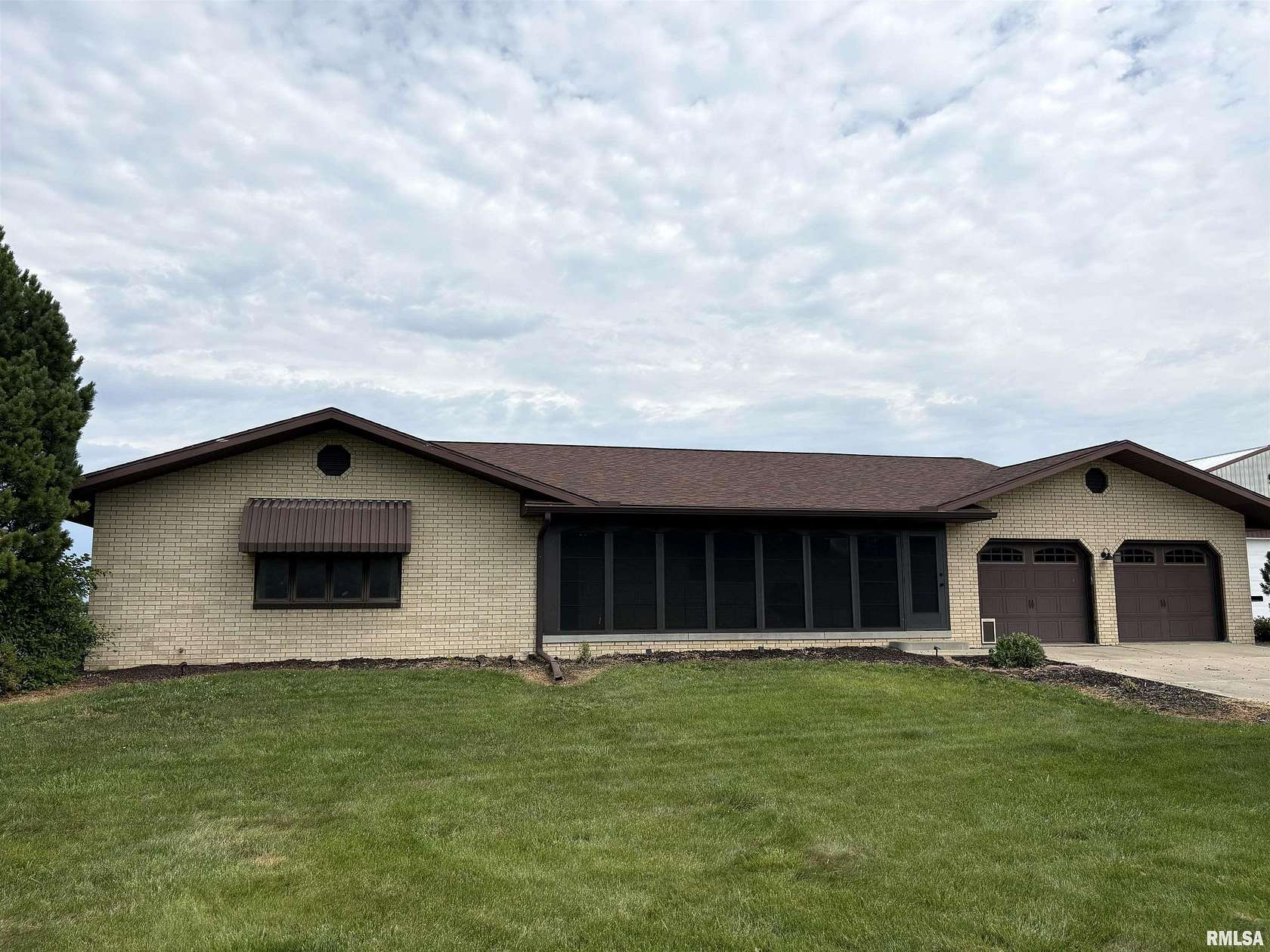 2.3 Acres of Land with Home for Sale in Mackinaw, Illinois