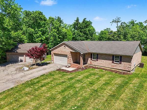 10 Acres of Land with Home for Sale in Washington Township, Ohio