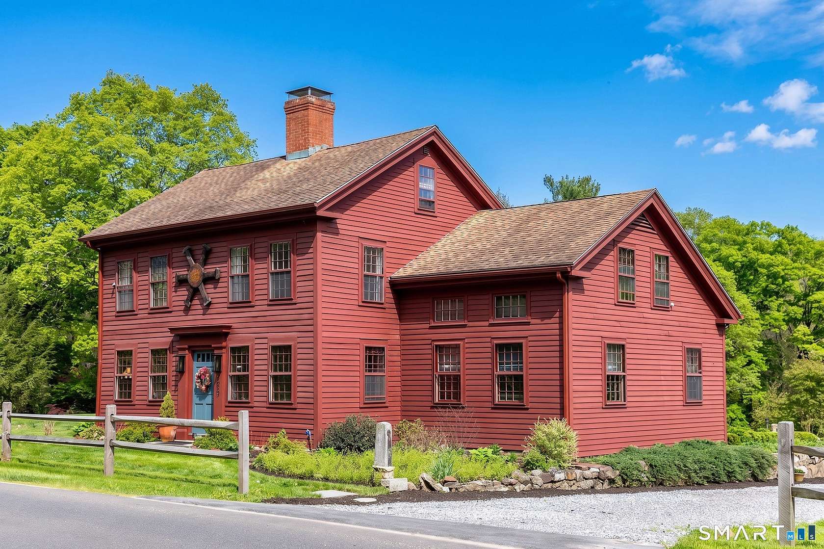 3.19 Acres of Land with Home for Sale in Woodbury, Connecticut