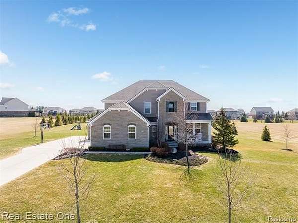 2 Acres of Land with Home for Sale in Oakland Charter Township, Michigan