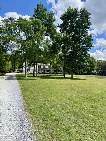 2.37 Acres of Land with Home for Sale in Mount Juliet, Tennessee
