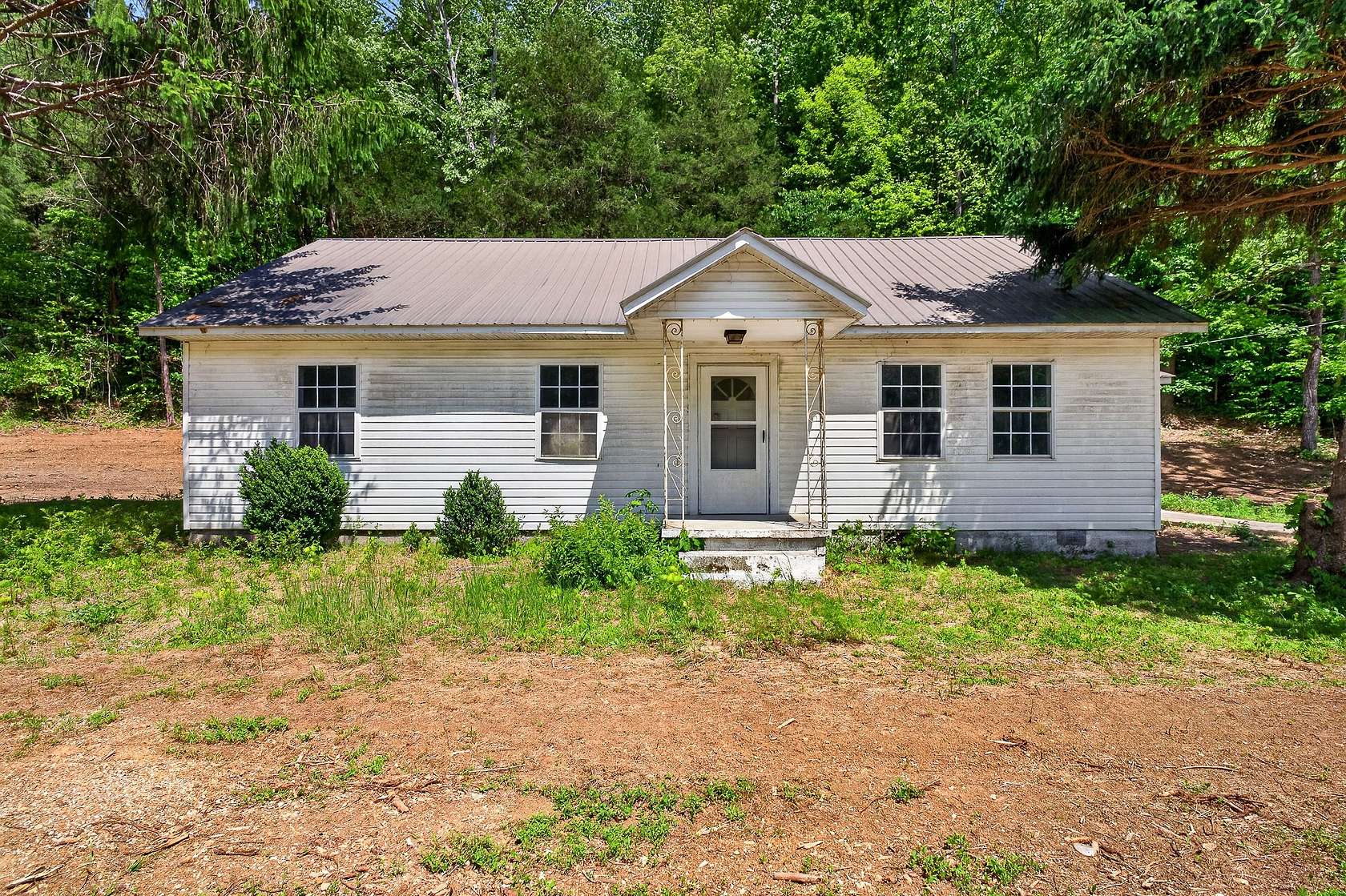 125 Acres of Land for Sale in Whitleyville, Tennessee