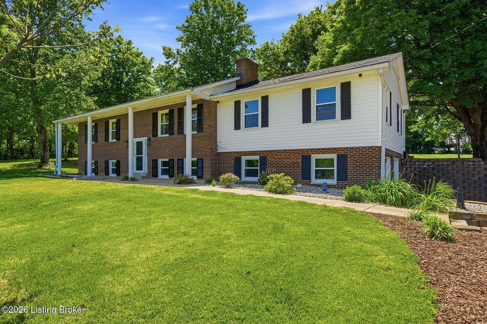 5.1 Acres of Land with Home for Sale in Frankfort, Kentucky
